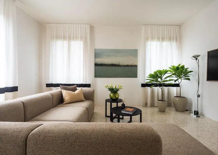 San Domenico Apartment With Garden View R&R