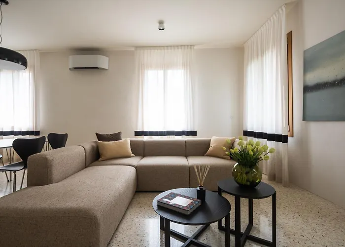 San Domenico Apartment With Garden View R&R